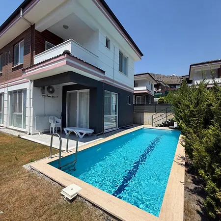 Jusmin Havuzlu Villa Dalaman