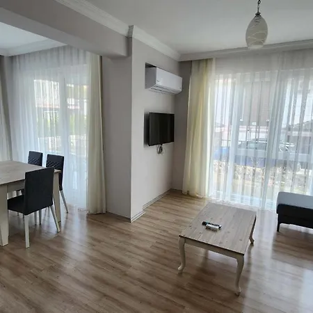 Jusmin Havuzlu Villa *